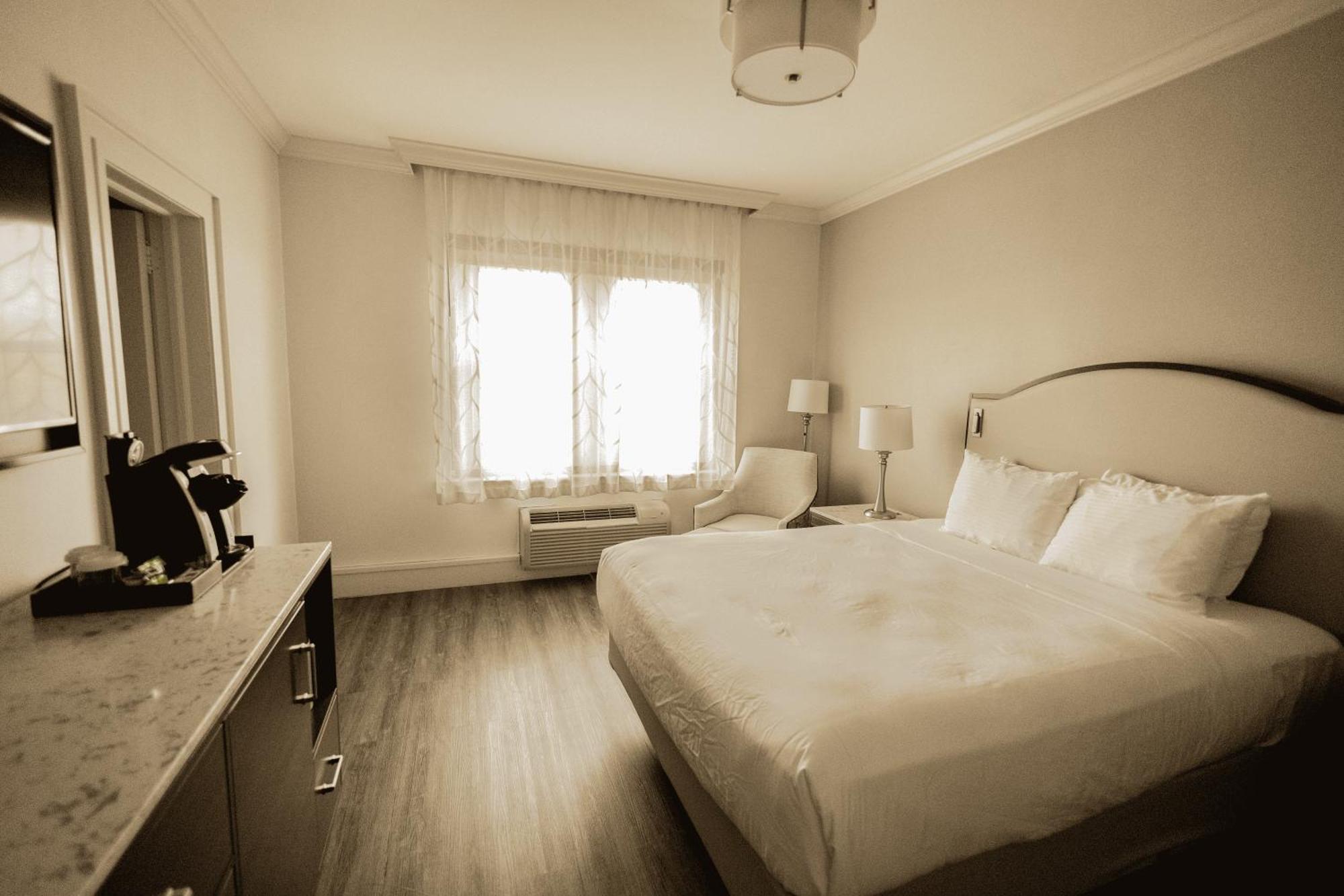 The Albion Summit Hotel Buitenkant foto